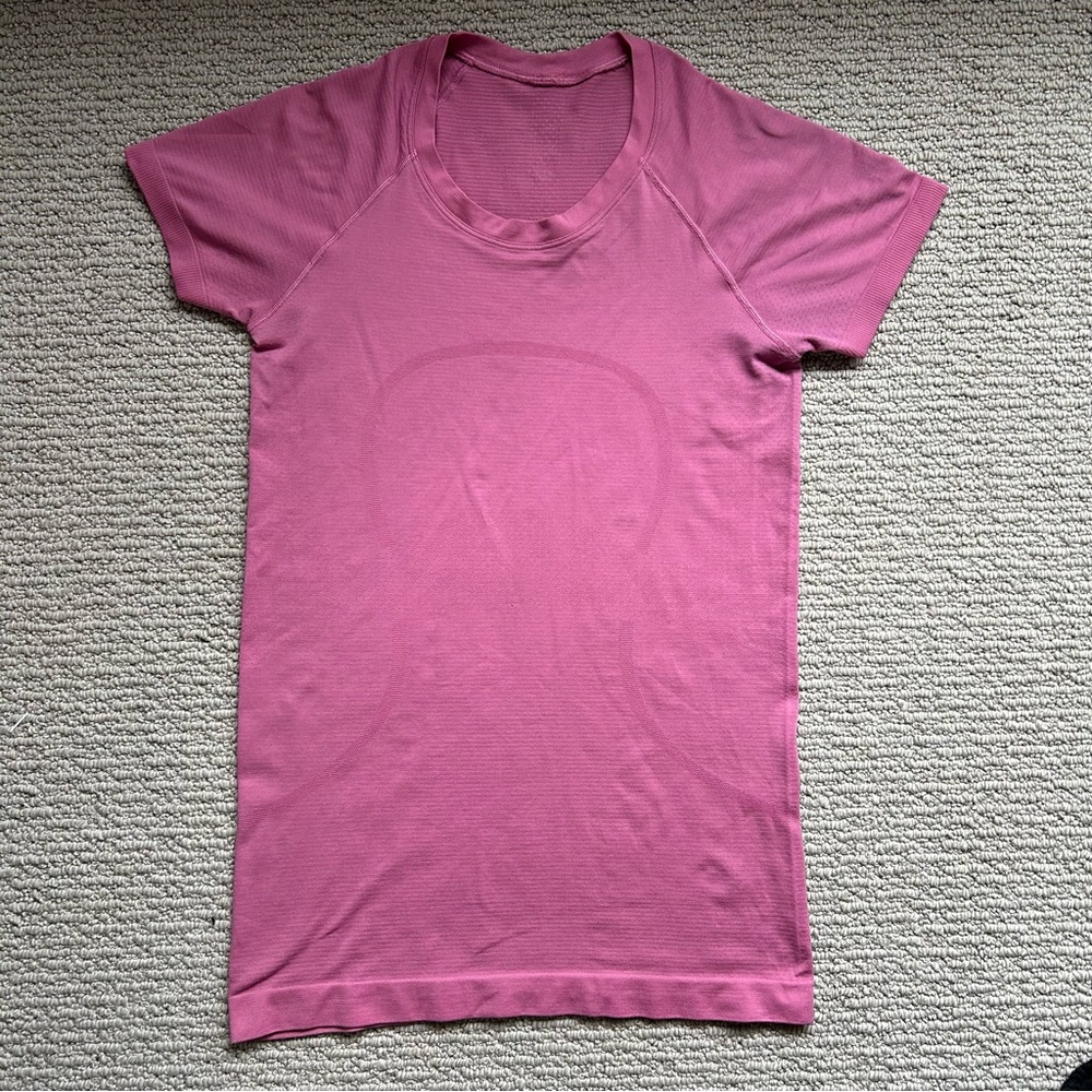Lululemon Swiftly Tech Short-Sleeve